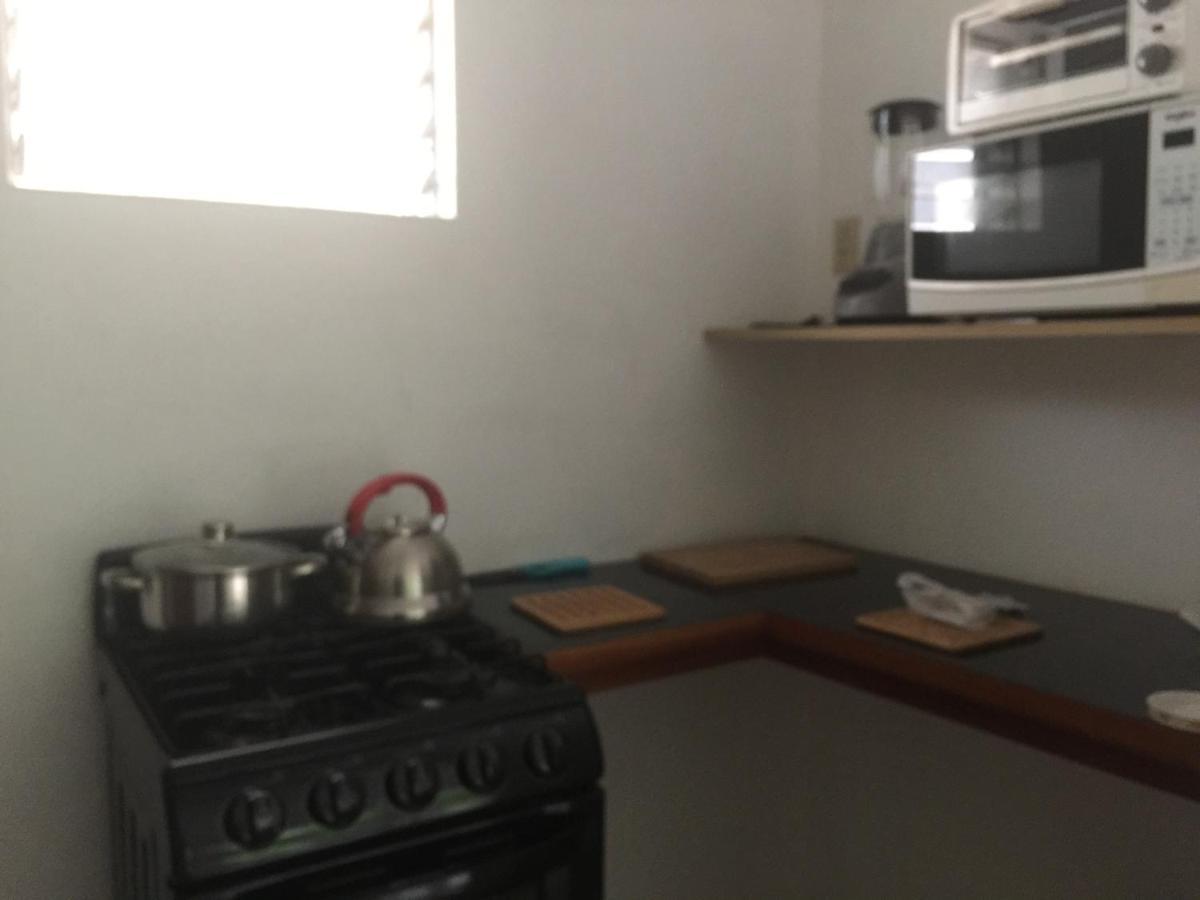 Ancella'S Garden Apartment-Beach-5Min Drive, 1 Hr Montego Bay, 25 Mins Ocho Rios, Continental Breakfast Runaway Bay Bagian luar foto