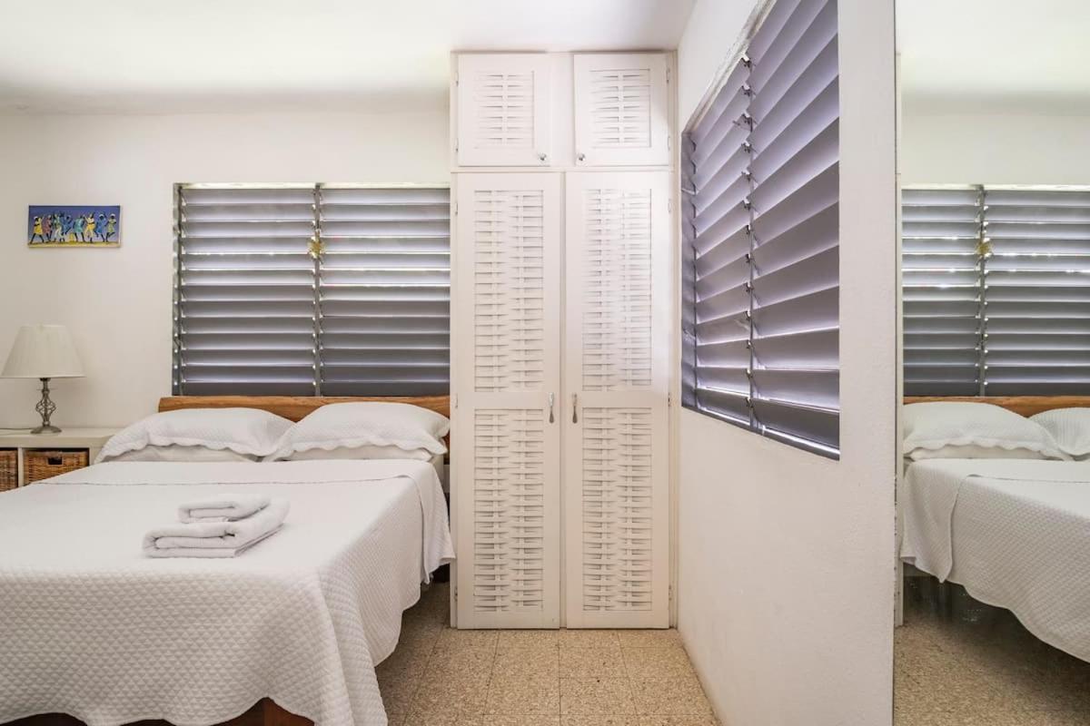 Ancella'S Garden Apartment-Beach-5Min Drive, 1 Hr Montego Bay, 25 Mins Ocho Rios, Continental Breakfast Runaway Bay Bagian luar foto