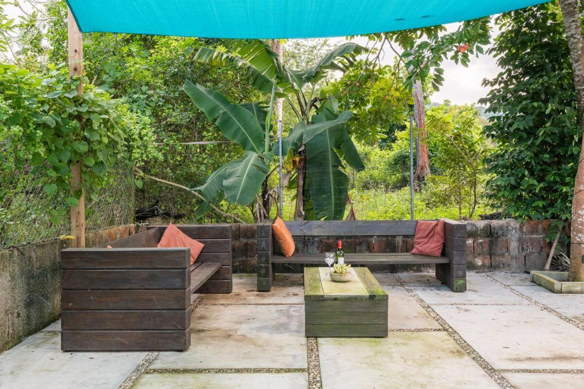 Ancella'S Garden Apartment-Beach-5Min Drive, 1 Hr Montego Bay, 25 Mins Ocho Rios, Continental Breakfast Runaway Bay Bagian luar foto