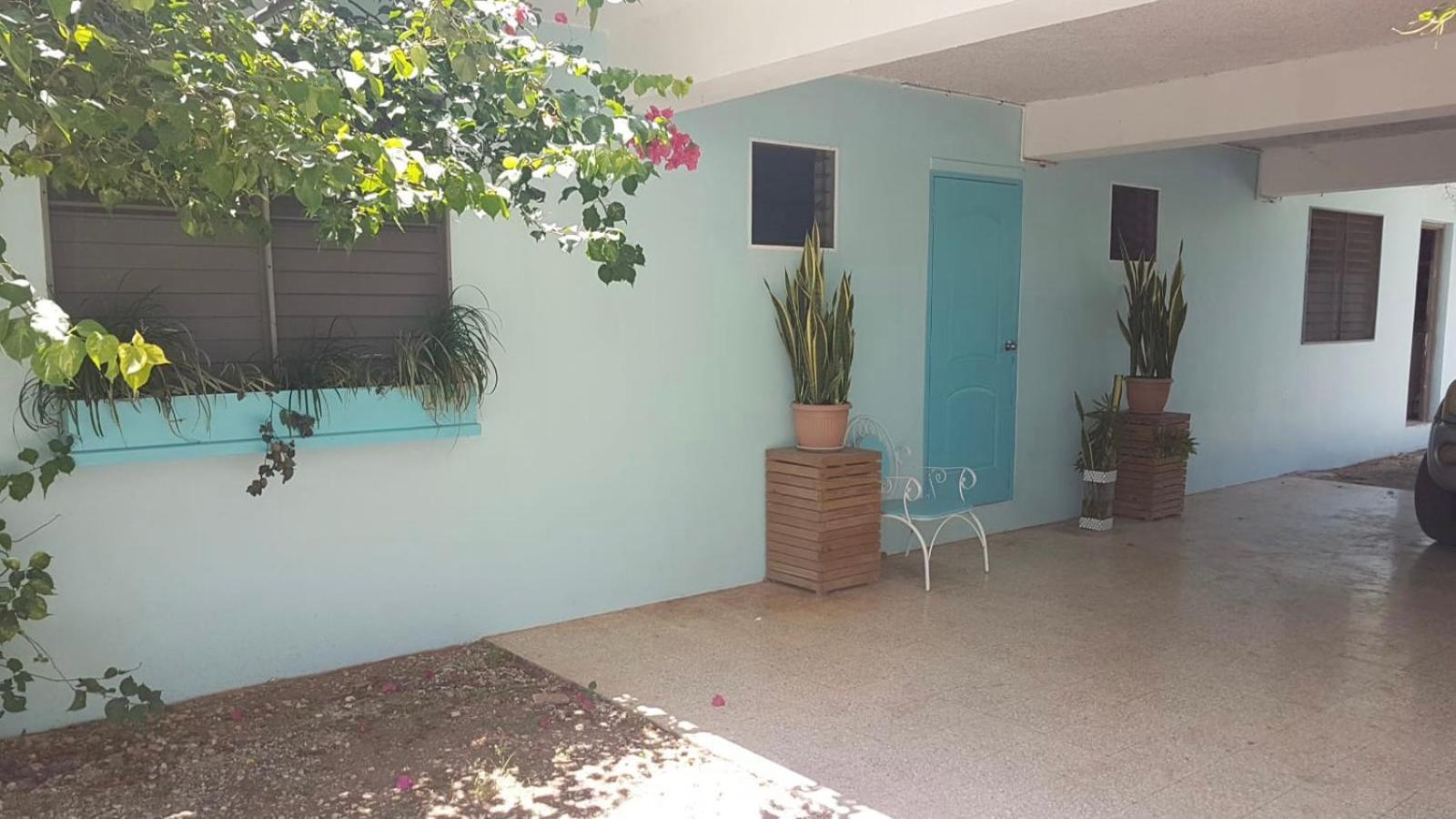 Ancella'S Garden Apartment-Beach-5Min Drive, 1 Hr Montego Bay, 25 Mins Ocho Rios, Continental Breakfast Runaway Bay Bagian luar foto
