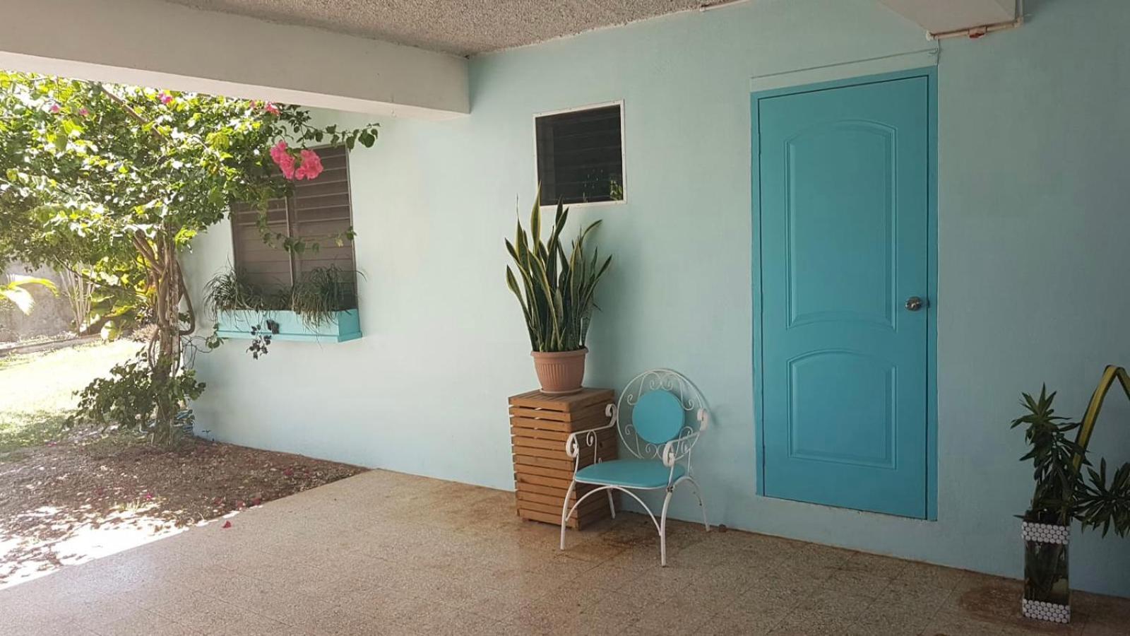 Ancella'S Garden Apartment-Beach-5Min Drive, 1 Hr Montego Bay, 25 Mins Ocho Rios, Continental Breakfast Runaway Bay Bagian luar foto